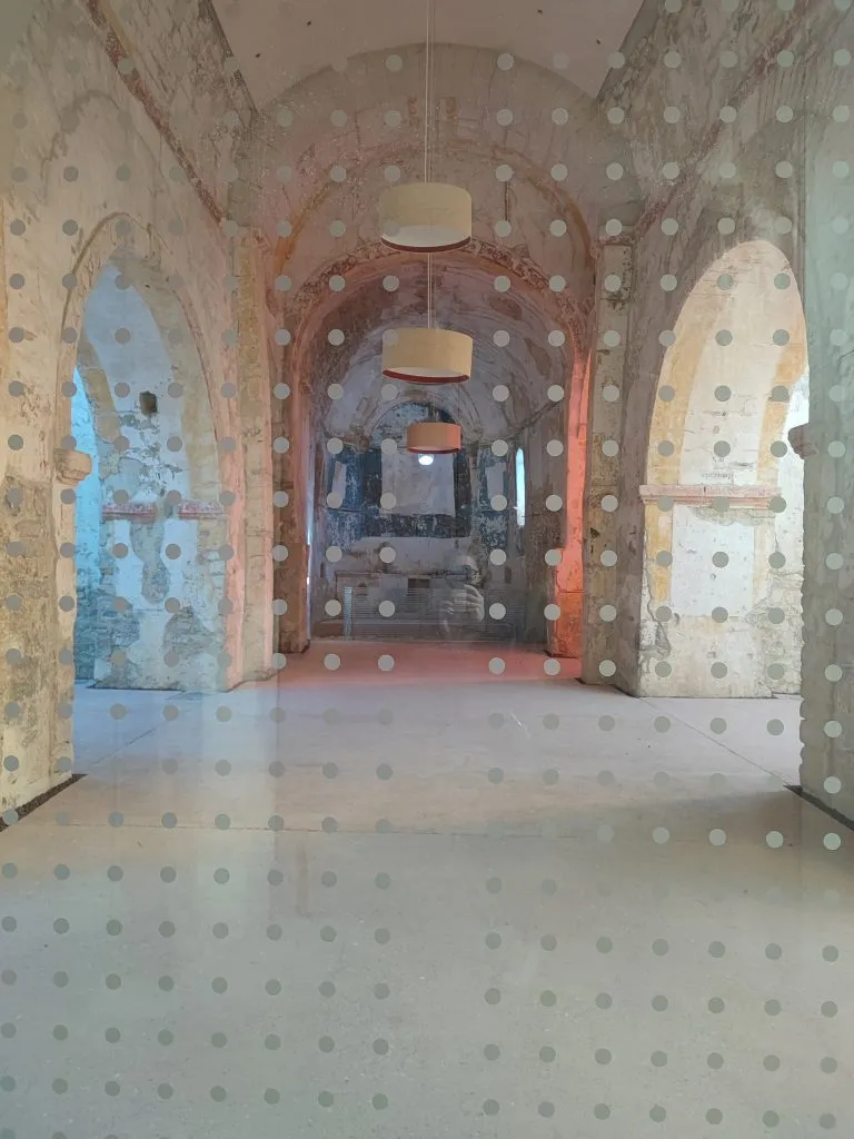 Intérieur de l'ancienne église Saint-André